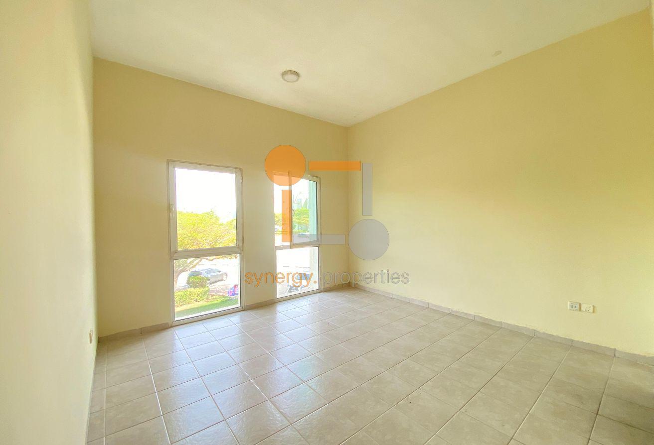 Bright & Spacious | Exclusive Listing | 1 bedroom photo 4