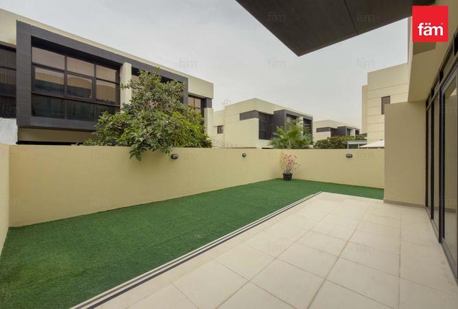 92692989 - Property Image 2