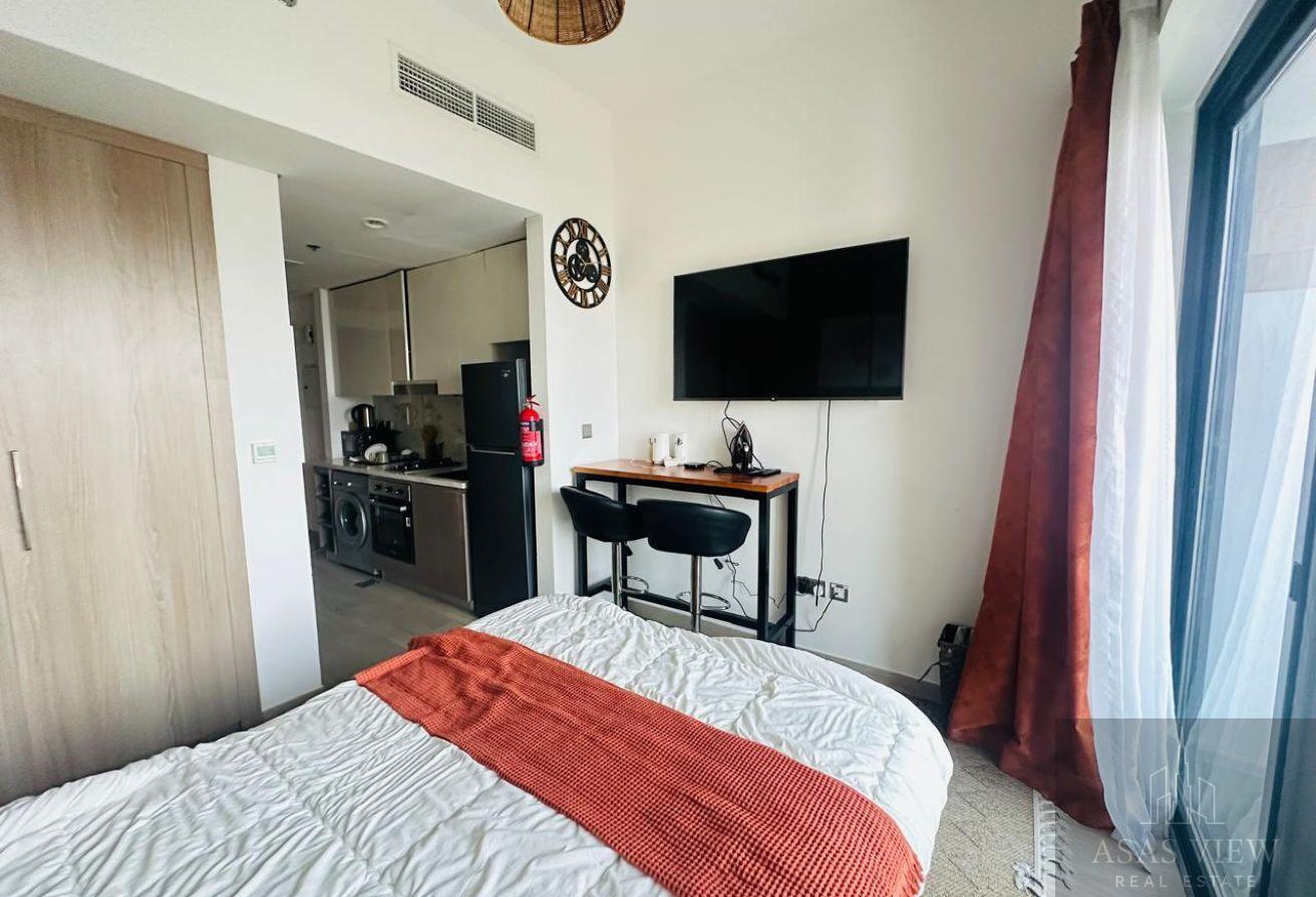 fully furnished studio | Vacant | Ready to Move In photo 6