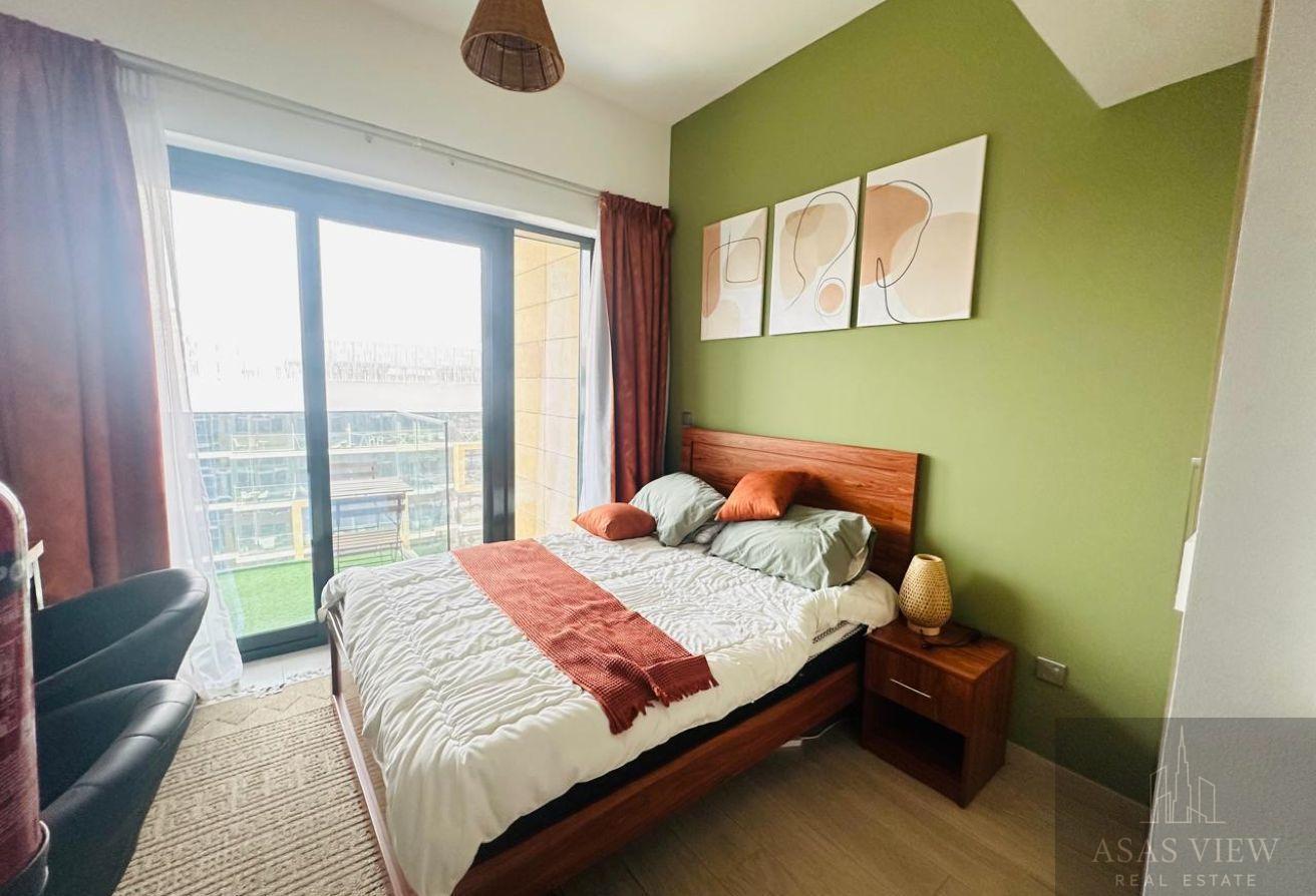 fully furnished studio | Vacant | Ready to Move In photo 2