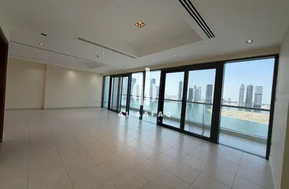 Apartment - 3 Bedrooms - 5 Bathrooms for rent in Al Mamzar - Al Mamzar - Sharjah - Sharjah