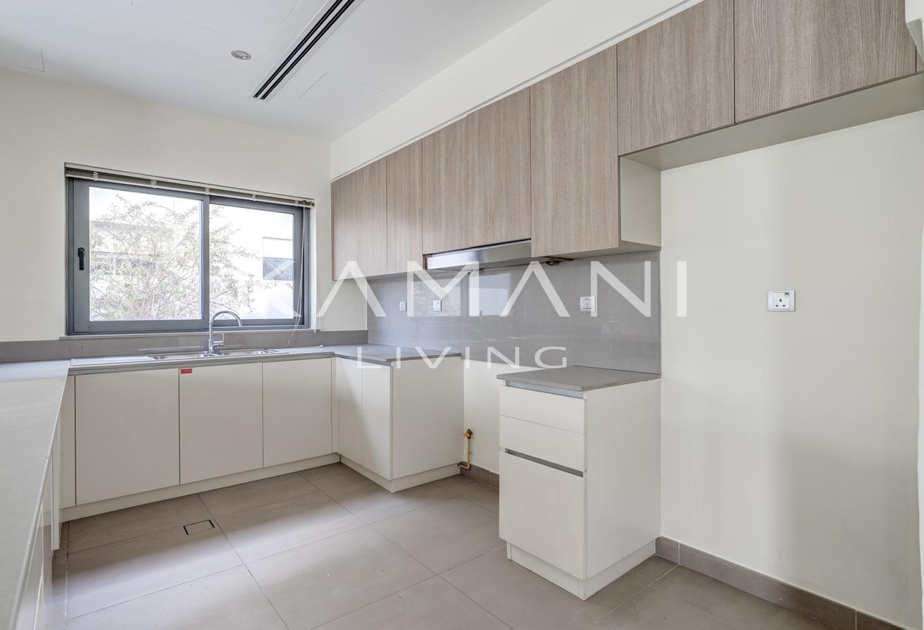 Elegant E3 Villa | 4BR Plus Maid | Vacant photo 7