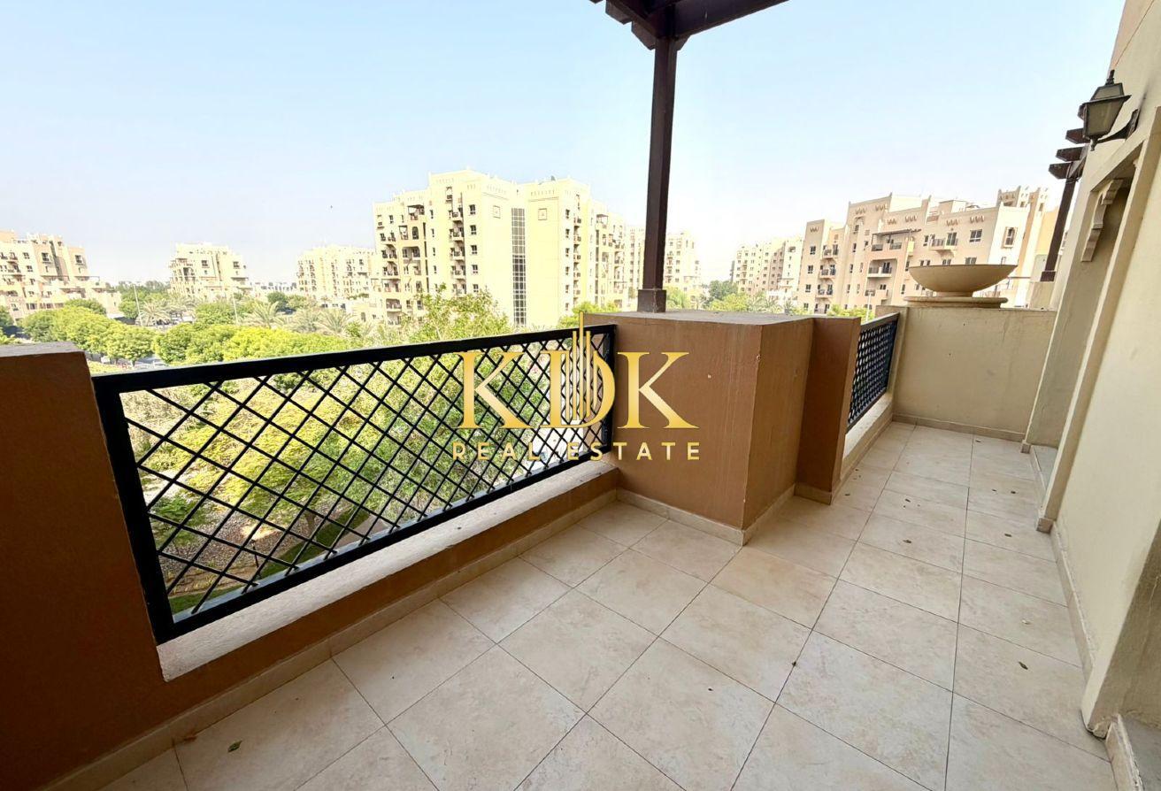 Spacious 1BR | Big Balcony | Close Kitchen photo 9