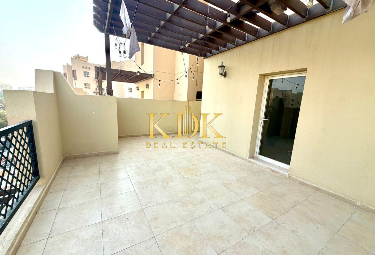 Spacious 1BR | Big Balcony | Close Kitchen photo 7