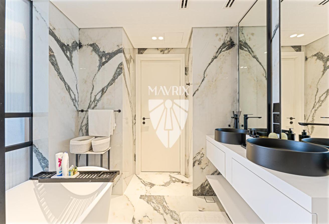 Upgraded | Luxury Finishing | Fully Furnished photo 20