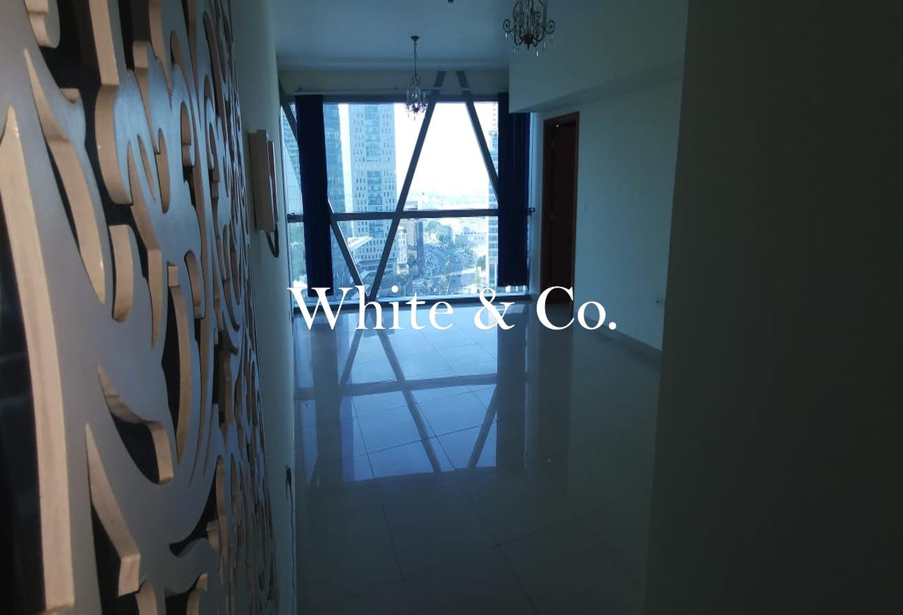 One Bedroom + Study | Unfurnished | Prime photo 5