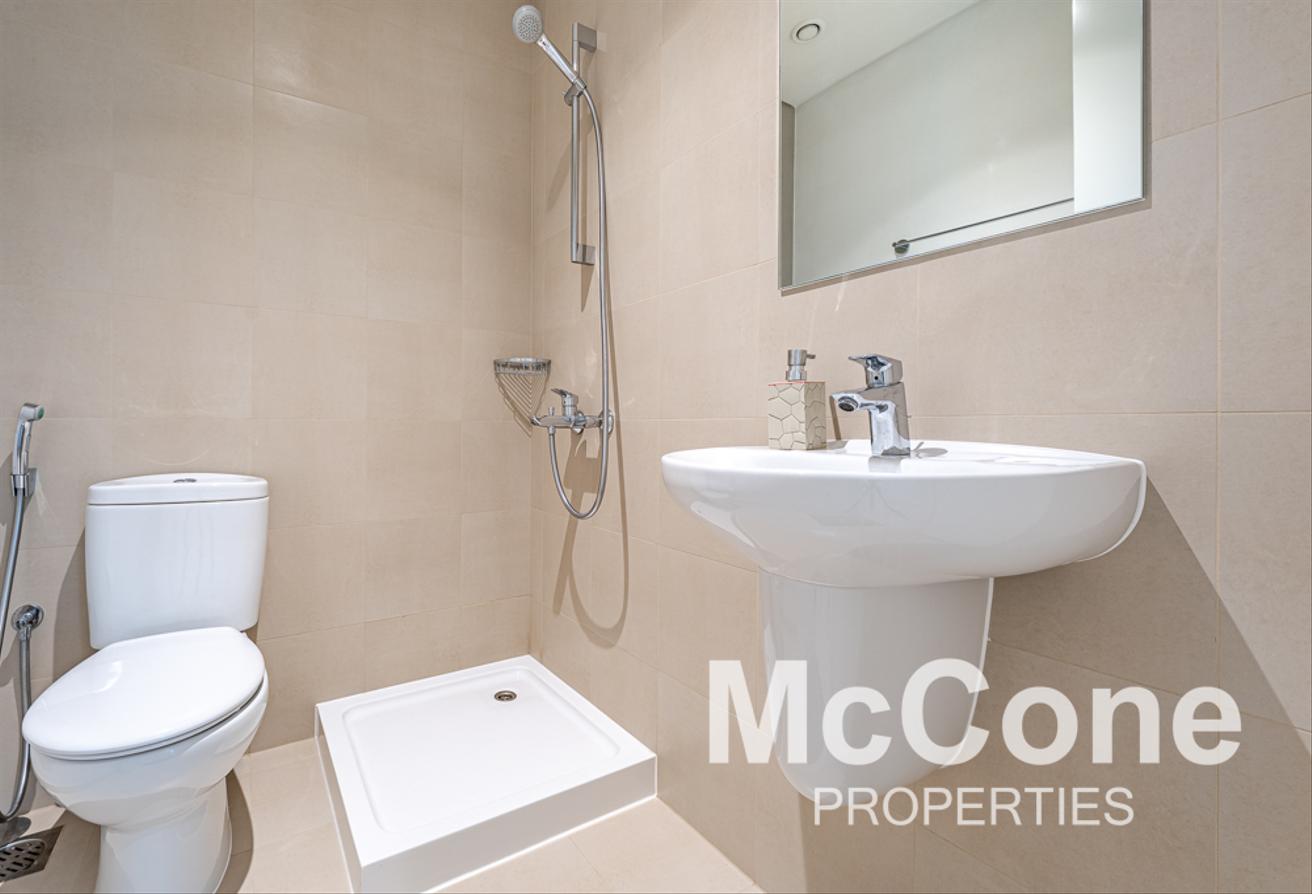 Hot Deal | Luxury Furnished | Prime Location photo 11