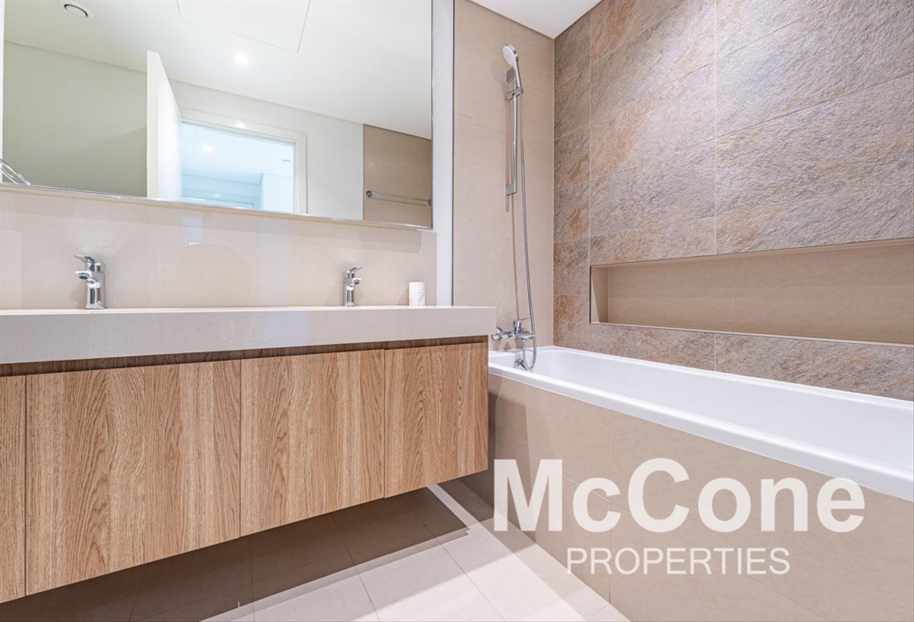 Hot Deal | Luxury Furnished | Prime Location photo 8