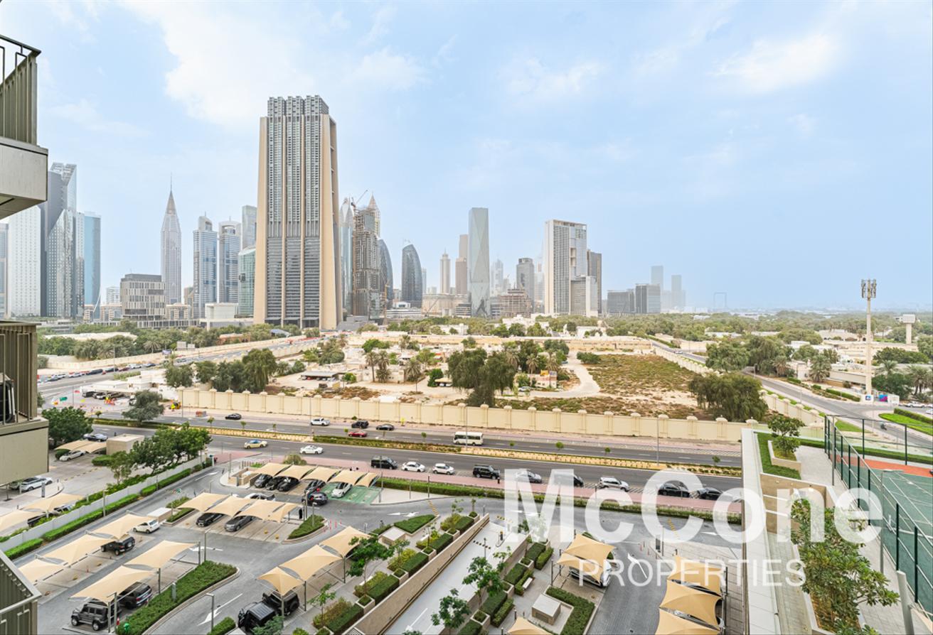 Hot Deal | Luxury Furnished | Prime Location photo 16