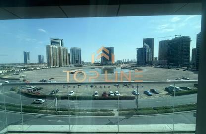 Apartment - 2 Bedrooms - 3 Bathrooms for sale in Hub Canal 2 - Hub Golf View Apartments - Dubai Sports City - Dubai
