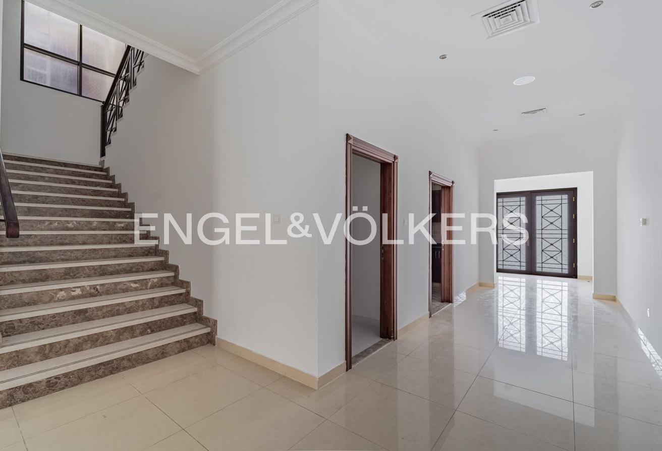 Spacious Layout | Near to MOE | Prime Spot photo 4
