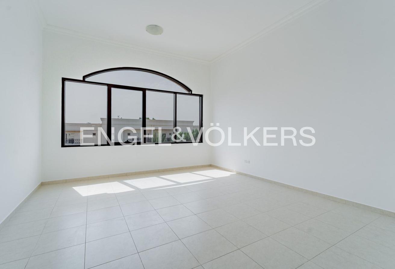 Spacious Layout | Near to MOE | Prime Spot photo 12