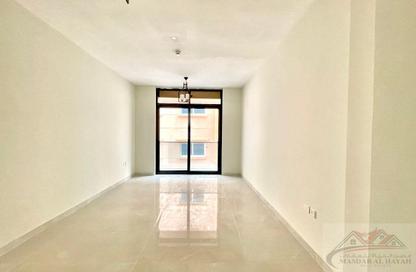 Apartment - 1 Bedroom - 2 Bathrooms for rent in Muwaileh 29 Building - Muwaileh - Sharjah