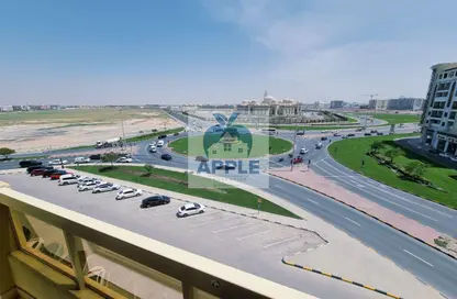 Apartment - 3 Bedrooms - 3 Bathrooms for rent in Muwaileh 29 Building - Muwaileh - Sharjah