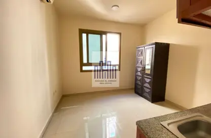 Apartment - Studio - 1 Bathroom for rent in Fire Station Road - Muwaileh - Sharjah
