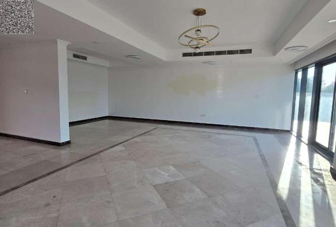 91802102 - Property Image 3