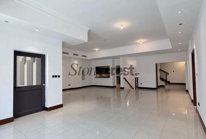 102015480 - Property Main Image