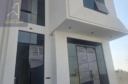 فيلا - 5 غرف نوم - 8 حمامات للبيع في حوشي - البادي - الشارقة