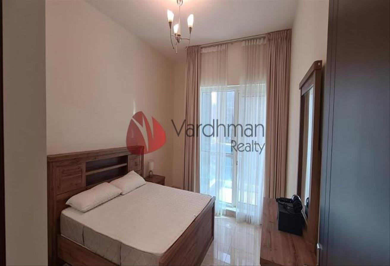 SPACIOUS | FULLY FURNISHED | BALCONY photo 4