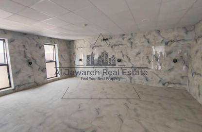 Warehouse - Studio - 7+ for rent in Umm Al Thuoob - Umm Al Quwain