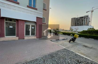 Shop - Studio - 1 for rent in Building Y24 - England Cluster - International City - Dubai Shop - Studio - 1 for rent in Building Y24 - England Cluster - International City - Dubai