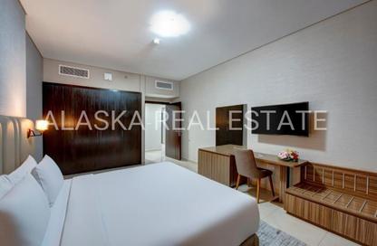 Apartment - 1 Bedroom - 2 Bathrooms for rent in Safeer Tower - Dubai Marina - Dubai