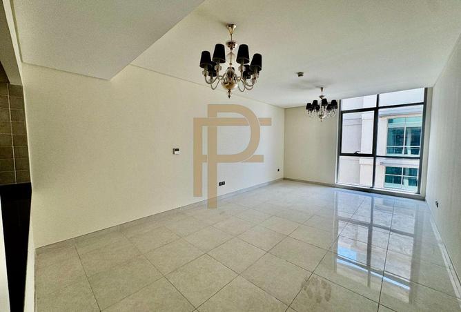 98243675 - Property Image 2