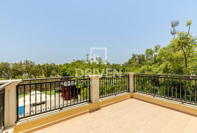 98716099 - Property Image 3