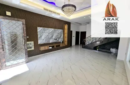 فيلا - 5 غرف نوم - 7 حمامات للايجار في الحليو 2 - الحليو - عجمان