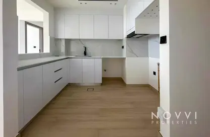 شقة - 2 غرف نوم - 2 حمامات للايجار في بن غاطي نوفا - الضاحية 12 - قرية جميرا الدائرية - دبي
