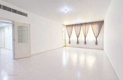 Apartment - 3 Bedrooms - 4 Bathrooms for rent in Al Khaili Building - Al Zahiyah - Abu Dhabi