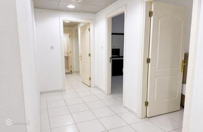 Apartment - 3 Bedrooms - 4 Bathrooms for rent in Al Khaili Building - Al Zahiyah - Abu Dhabi