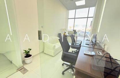 Office Space - Studio - 1 Bathroom for rent in Red Avenue - Al Garhoud - Dubai
