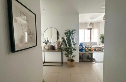 Apartment - 2 Bedrooms - 2 Bathrooms for rent in Zahra Breeze Apartments 3A - Zahra Breeze Apartments 3 - Zahra Breeze Apartments - Town Square - Dubai