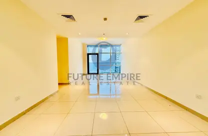 شقة - 2 غرف نوم - 3 حمامات للايجار في برج دوجا - شارع الشيخ زايد - دبي