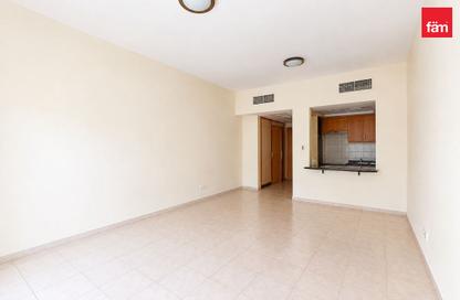 Apartment - Studio - 1 Bathroom for rent in Building 227 - Mogul Cluster - Discovery Gardens - Dubai