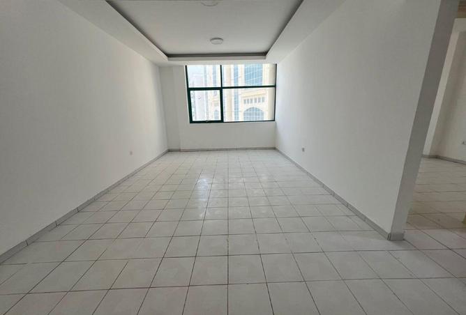 2PB0DAjP9aS - Property Main Image