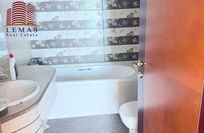 Apartment - 2 Bedrooms - 2 Bathrooms for rent in Ajman Corniche Residences - Ajman Corniche Road - Ajman