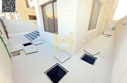 Villa - 5 Bedrooms - 7 Bathrooms for sale in Al Yasmeen 1 - Al Yasmeen - Ajman