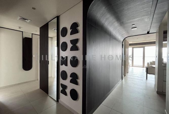 HIGH FLOOR | BURJ VIEW | FULLY FURNISHED photo 2