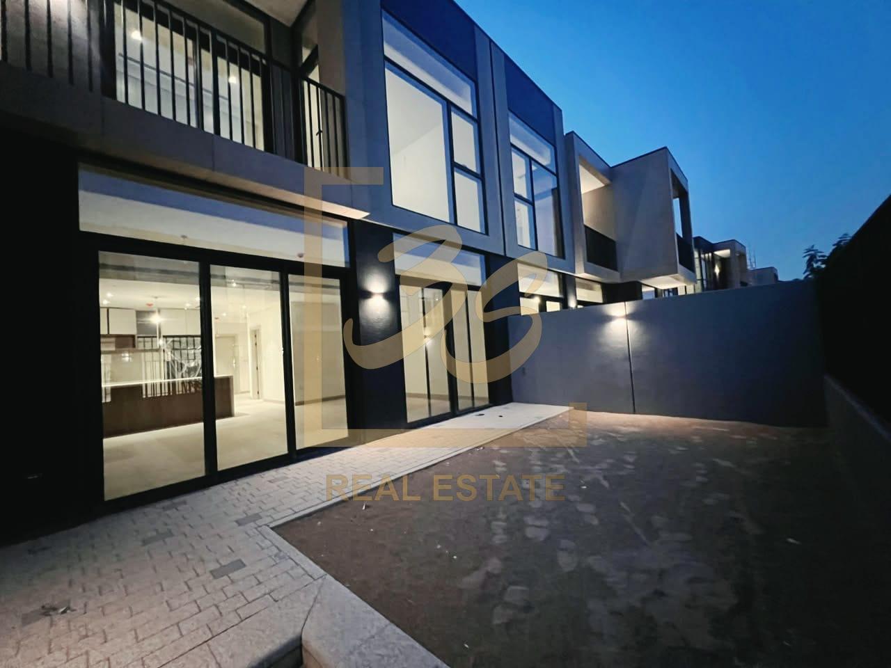 3 bedrooms villa for Sale