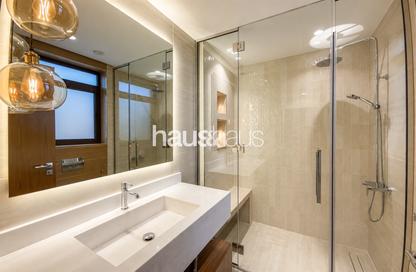 Villa - 4 - 5 for sale in Bloomingdale - Dubai Sports City - Dubai