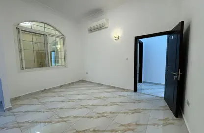 Apartment - 1 Bathroom for rent in Shakhbout City - Abu Dhabi
