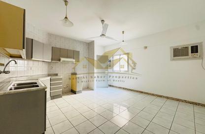 Apartment - Studio - 1 Bathroom for rent in Al Karama Sqaure - Al Karama - Dubai