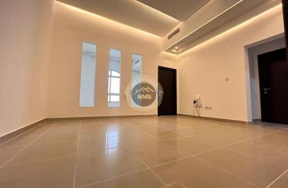 Apartment - 1 Bedroom - 1 Bathroom for rent in Hadbat Al Zafranah - Muroor Area - Abu Dhabi Apartment - 1 Bedroom - 1 Bathroom for rent in Hadbat Al Zafranah - Muroor Area - Abu Dhabi