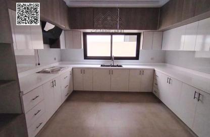 Villa - 5 Bedrooms - 7 Bathrooms for sale in Al Yasmeen 1 - Al Yasmeen - Ajman