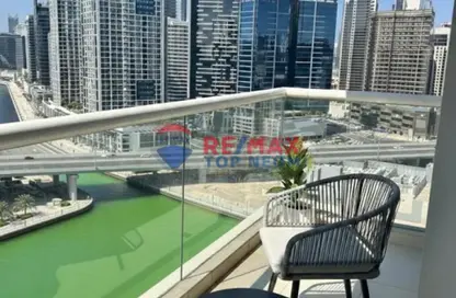 شقة - غرفة نوم - 2 حمامات للايجار في برج ماي فير - الخليج التجاري - دبي