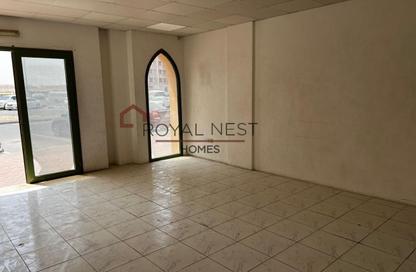 Shop - Studio - 1 for rent in Building X10 - England Cluster - International City - Dubai