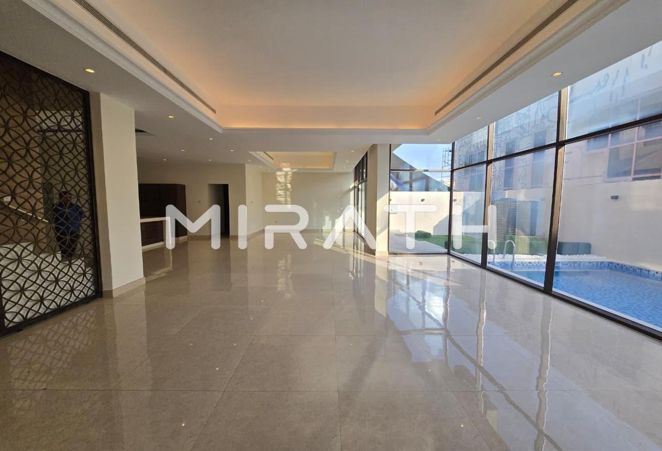 Sleek Villa | Prestige Pool | Peaceful Ambience photo 14