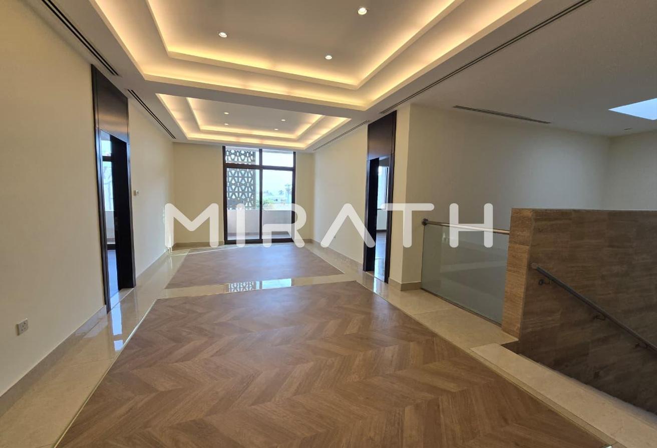 Sleek Villa | Prestige Pool | Peaceful Ambience photo 10